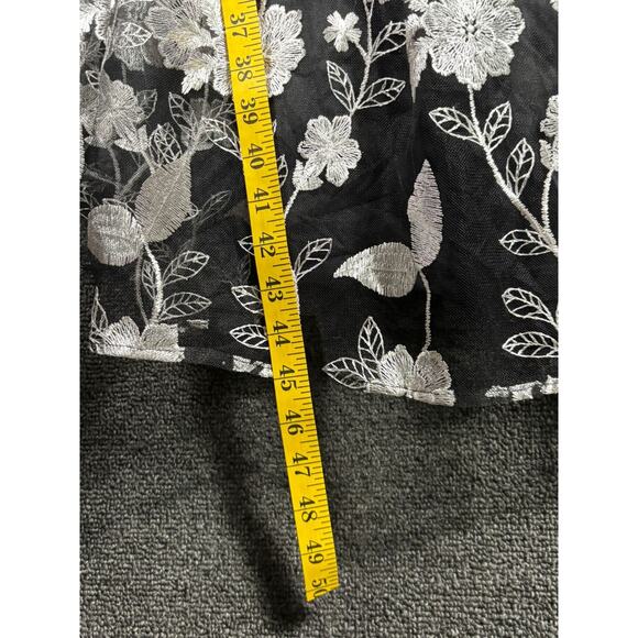 Torrid Mini Lace Smocked Floral Dress Womens Sz 6X Black White Off Shoulder NEW - Picture 8 of 9